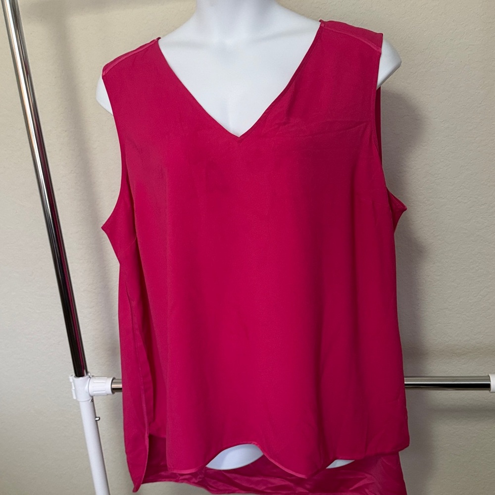 Plus Size Fuchsia V-Neck Sleeveless Blouse High-Low with Ribbon Trim